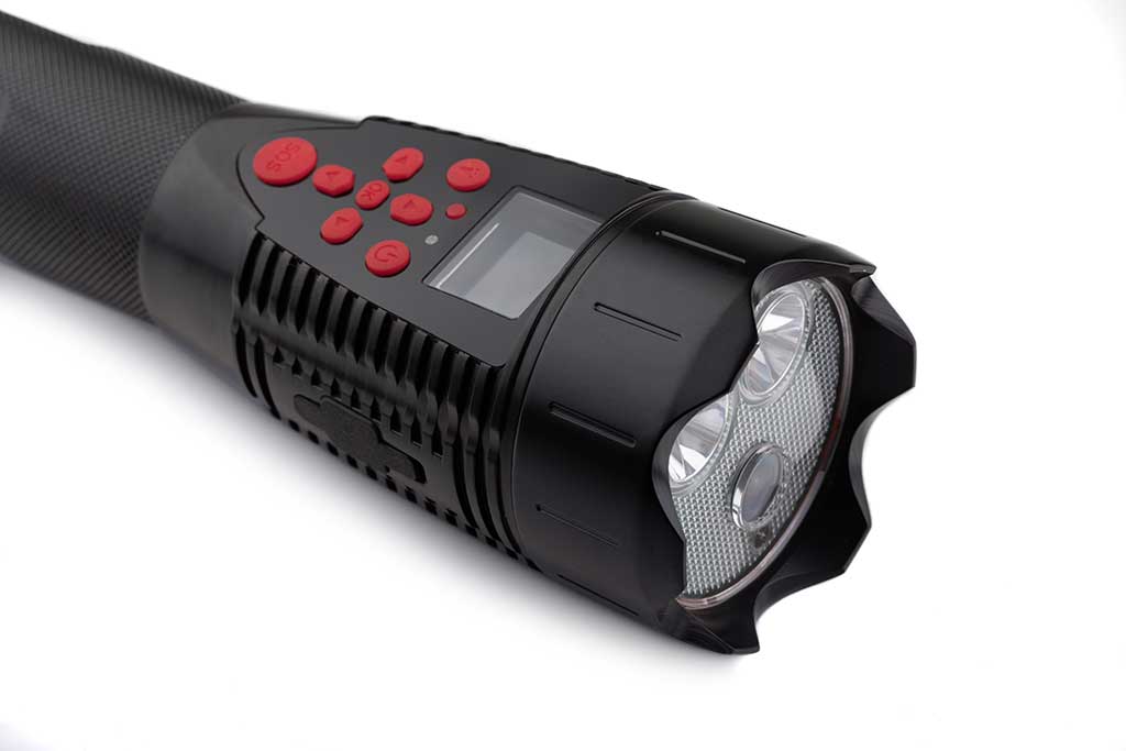Detektivska kamera u baterijskoj lampi-4